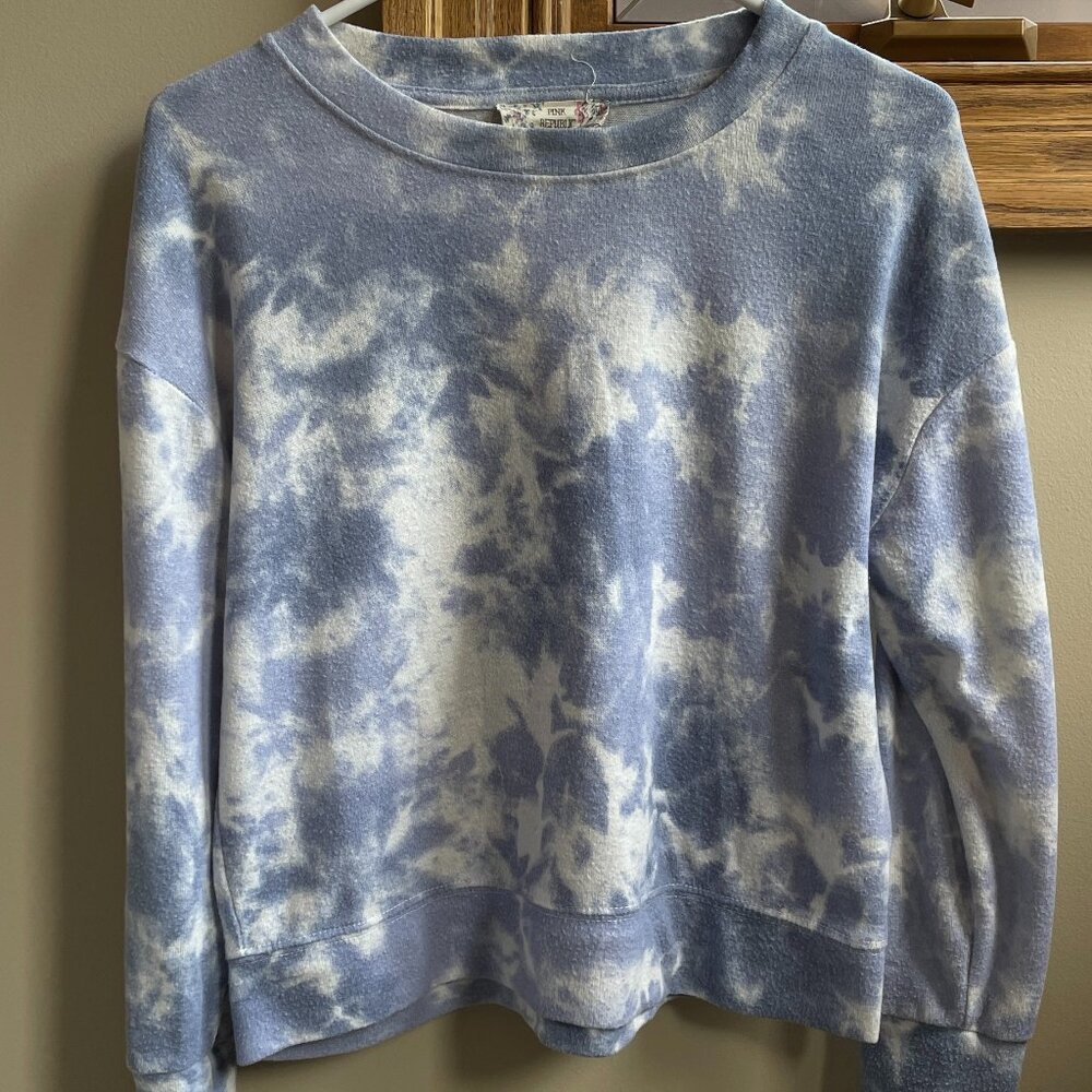 Blue/White Tie Dye Sweatshirt (S)